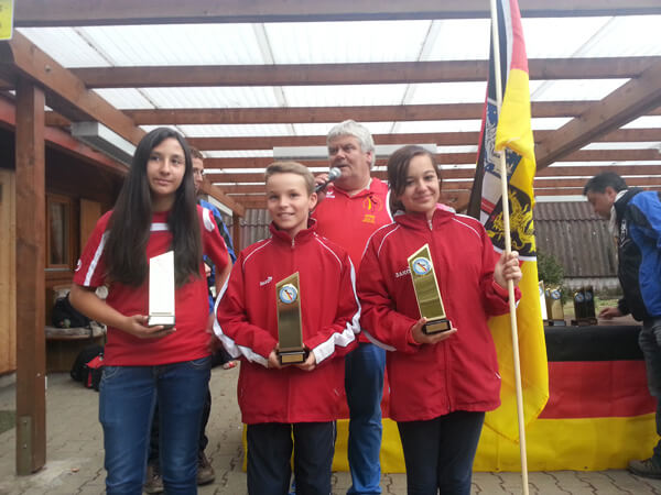 (Deutsch) Daniel Burkardsmeier (7b) deutscher Jugendmeister im Pétanque