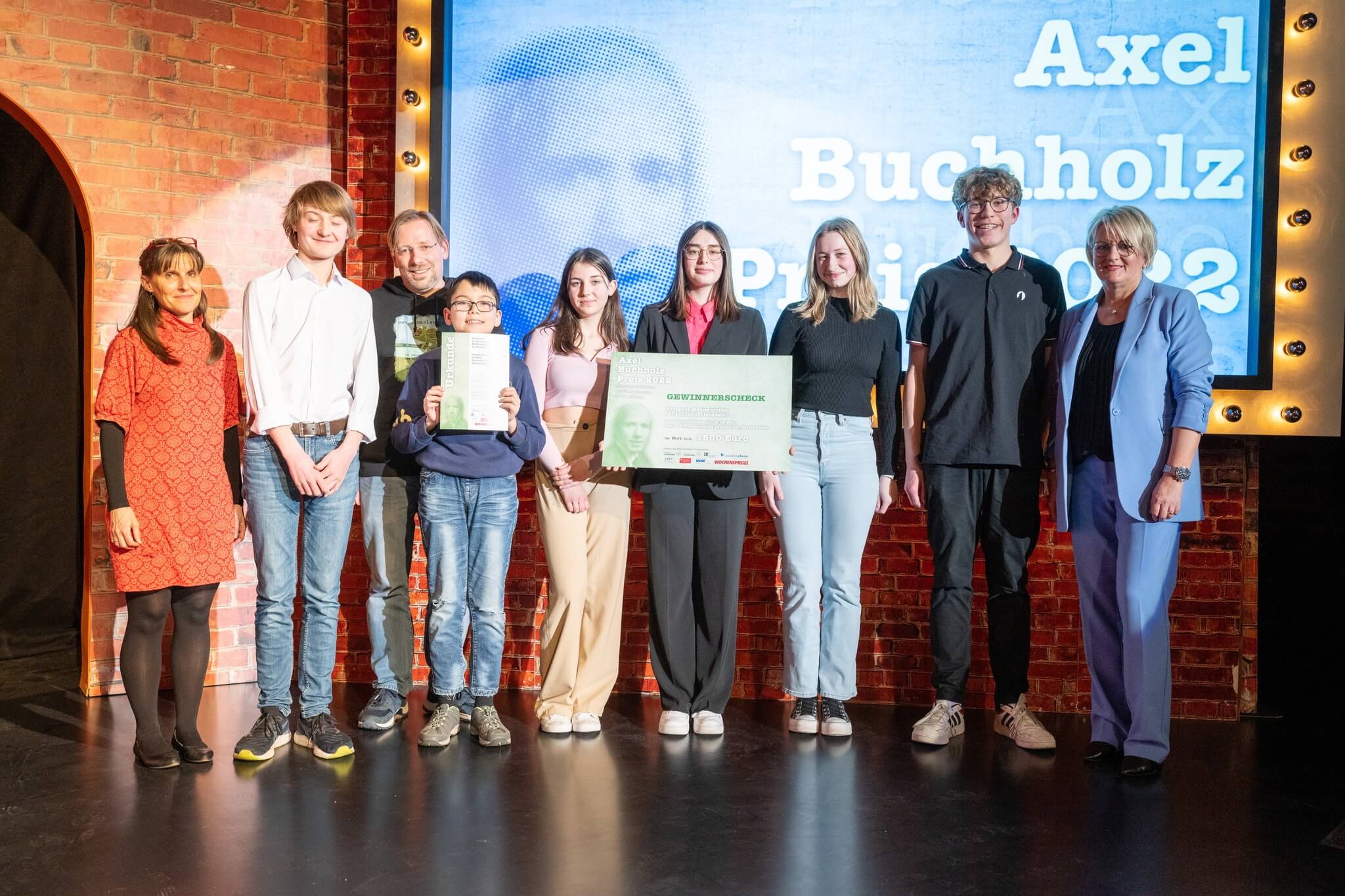 4 Prix Axel Buchholz pour les jeunes journalistes du LFA