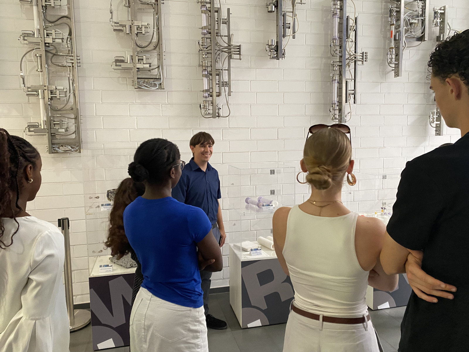 Visite inspirante chez Woll Maschinenbau, Sarrebruck : quand l’innovation industrielle rencontre les élèves de première ES