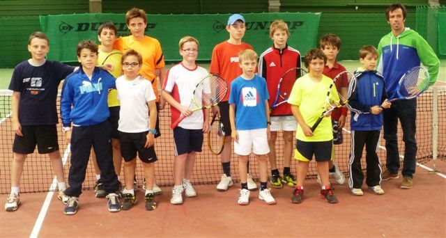 (Deutsch) Zwei Landesfinals − Erfolgreiche Saison für die DFG-Tennismannschaften 2013