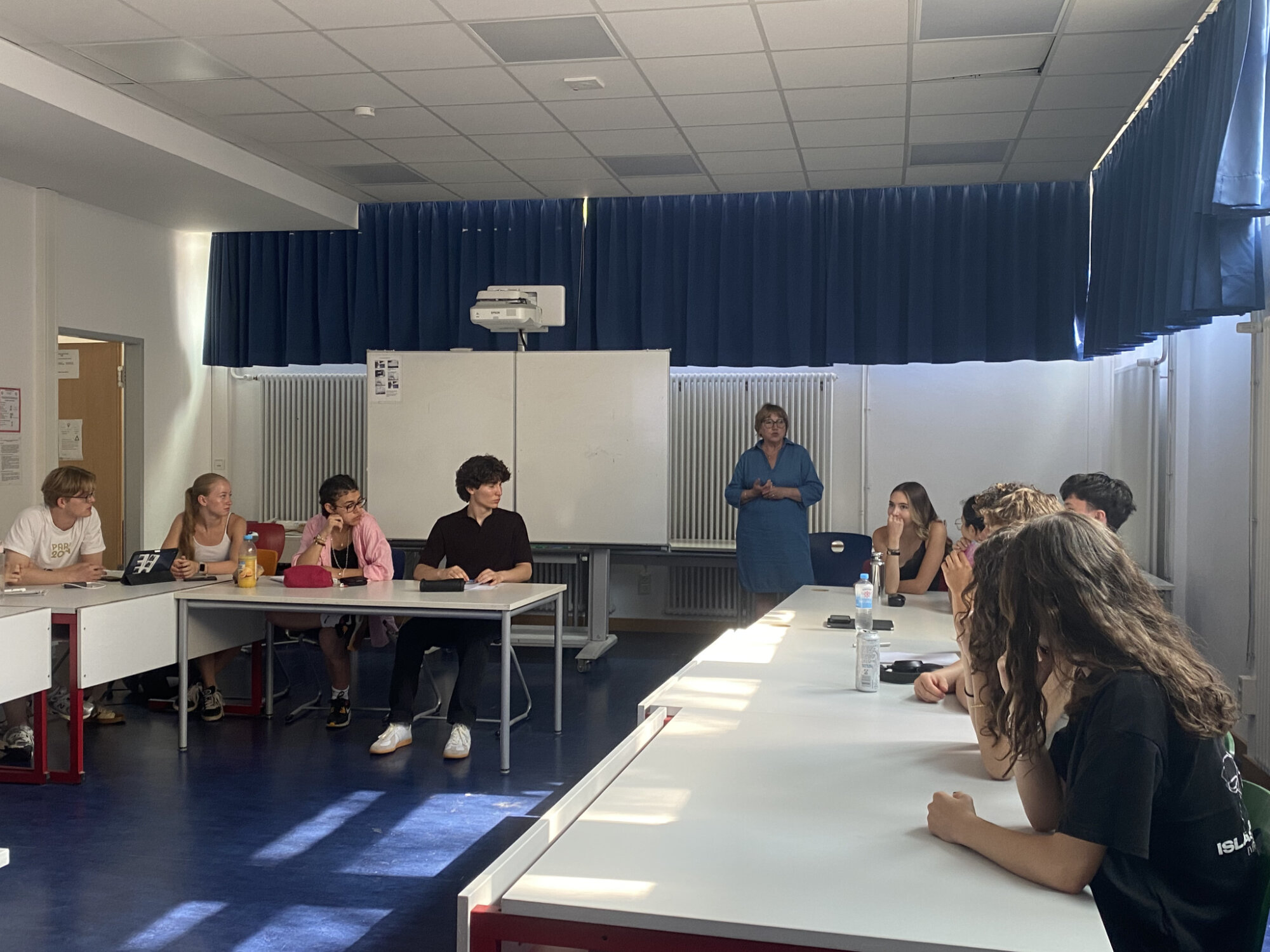 Surmonter les frontières, vivre l’ Europe ! Les élèves de Première Es participent à des ateliers de sensibilisation à la mobilité transfrontalière et à l’Europe