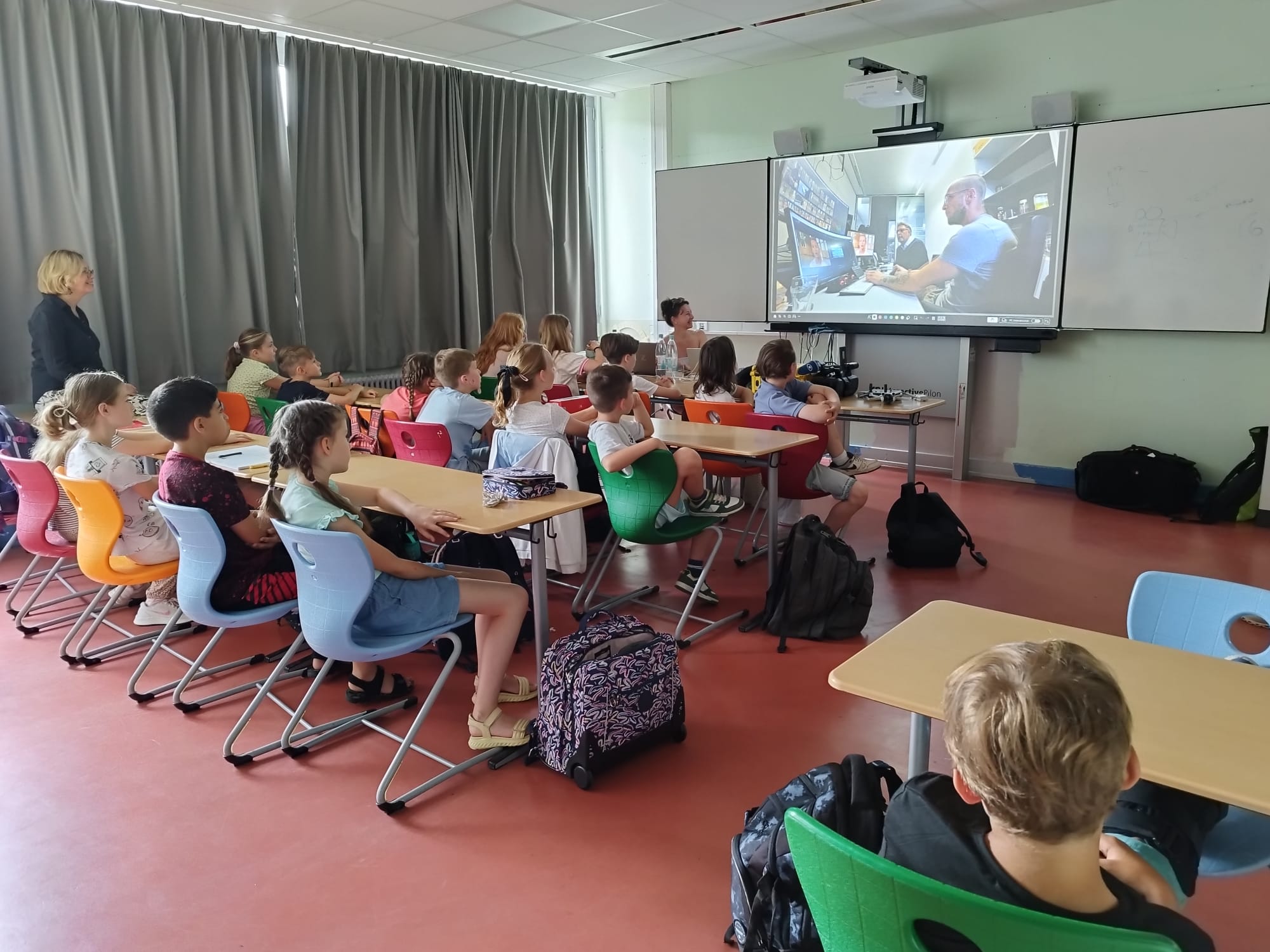Atelier pour les élèves de Fünfte : aperçu du travail des réalisateurs de télévision