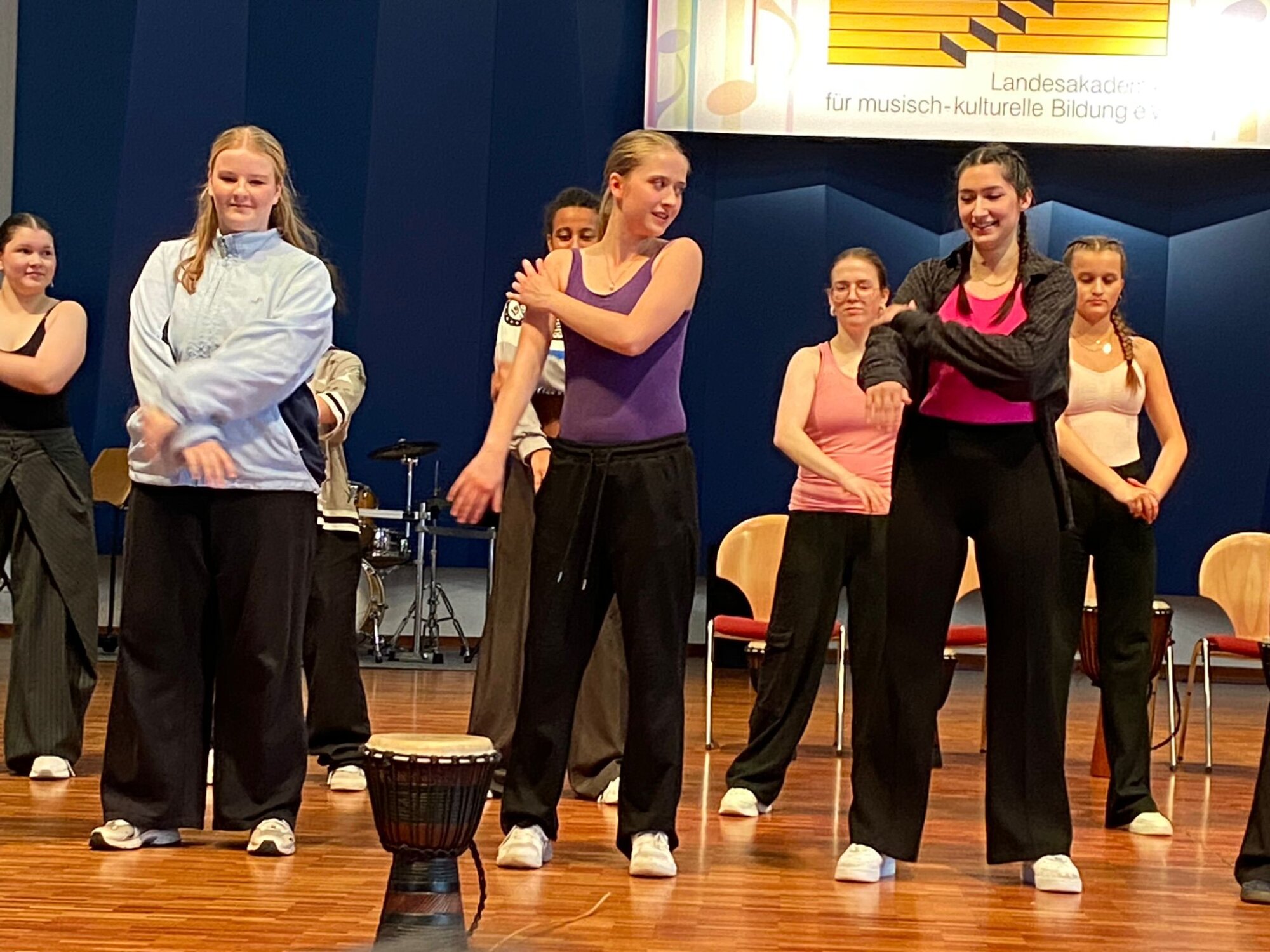DFG-Schülerinnen erfolgreich als Tanzmentorinnen