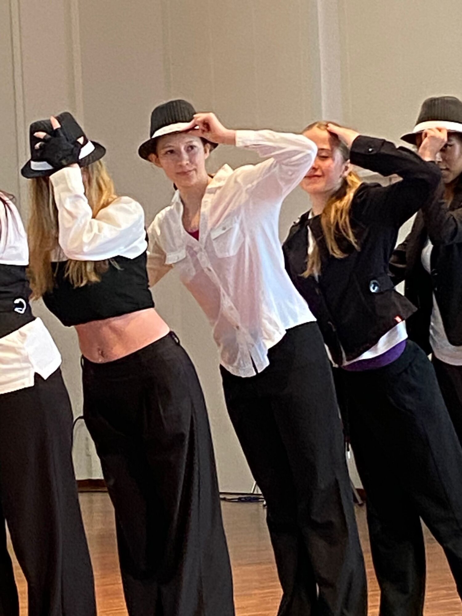 DFG-Schülerinnen erfolgreich als Tanzmentorinnen
